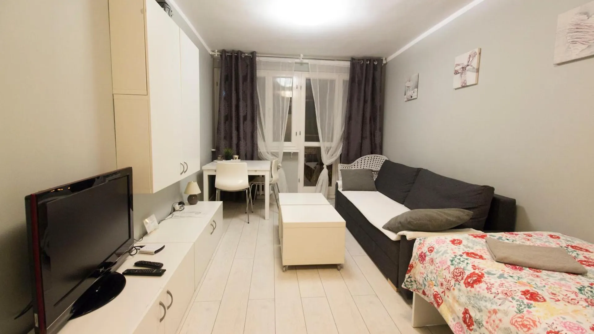 Happy Estate Apartments - Old Town Wrocław